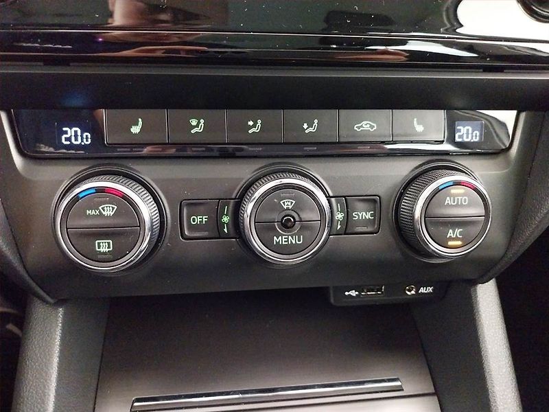 Škoda Octavia (2016) Joy 2.0 TDI, 4X4, Serv.kniha - fotka 19 z 21