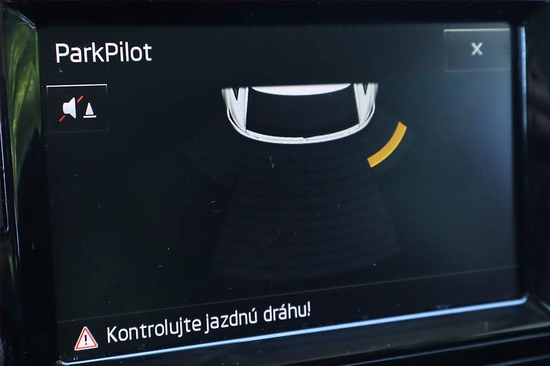 Škoda Rapid (2015) Spaceback 1.6 TDI, Serv.kniha - fotka 17 z 21