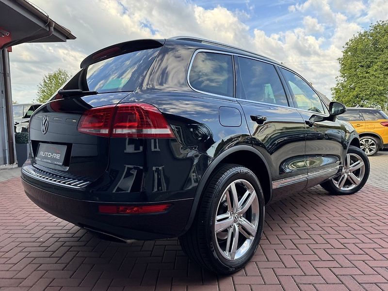 Volkswagen Touareg (2013) 3.0TDI Vzduch Navi Pano Kamera - fotka 2 z 50