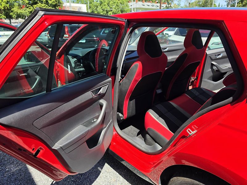 Škoda Fabia 1.2 TSI 81KW Monte Carlo Pano - fotka 7 z 26