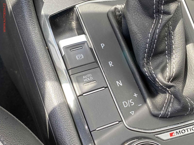 Volkswagen Tiguan (2018) 2.0 TDi 4x4, R-Line, DSG - fotka 15 z 19