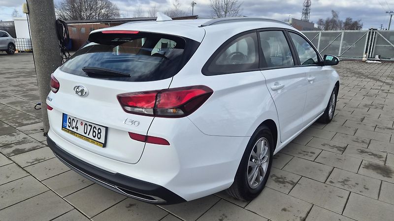 Hyundai i30 1.6CRDi 1.maj CZ záruka DPH - fotka 5 z 21