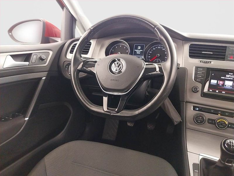 Volkswagen Golf (2015) 1.2 TSI, Serv.kniha, Tempomat - fotka 7 z 20