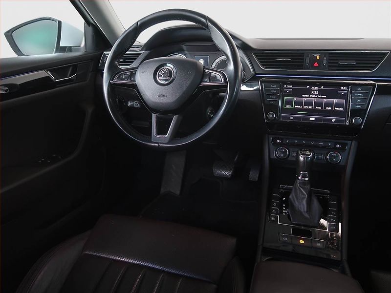 Škoda Superb (2015) 2.0 TDI, Automat, Kůže, Navi - fotka 7 z 18