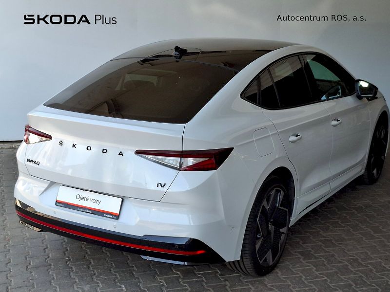 Škoda Enyaq (2022) IV RS 4X4 220/82 E1A - fotka 2 z 26