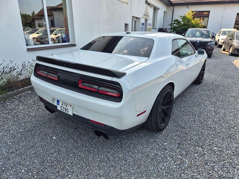 Dodge Challenger (2019) 5.7Hemi Nová STK - fotka 5 z 32