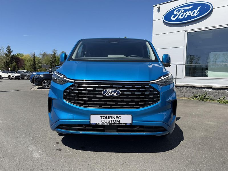 Ford Tourneo Custom (2025) Titanium X L2, Tourneo, 2.0 Ec - fotka 8 z 22