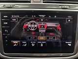 Volkswagen Tiguan 2,0 DSG DPH ACC NZTOP VC TAŽNÉ - náhled 21