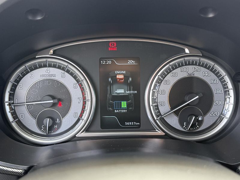 Suzuki Vitara 1.4 BoosterJet 95kW Elegance - fotka 17 z 23