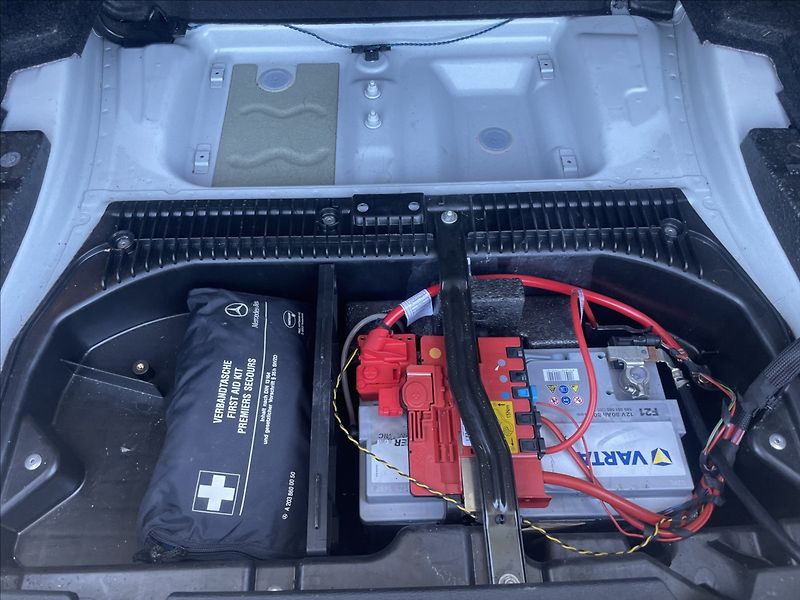 BMW X1 2,0 18d X-Drive Automat CZauto - fotka 10 z 33