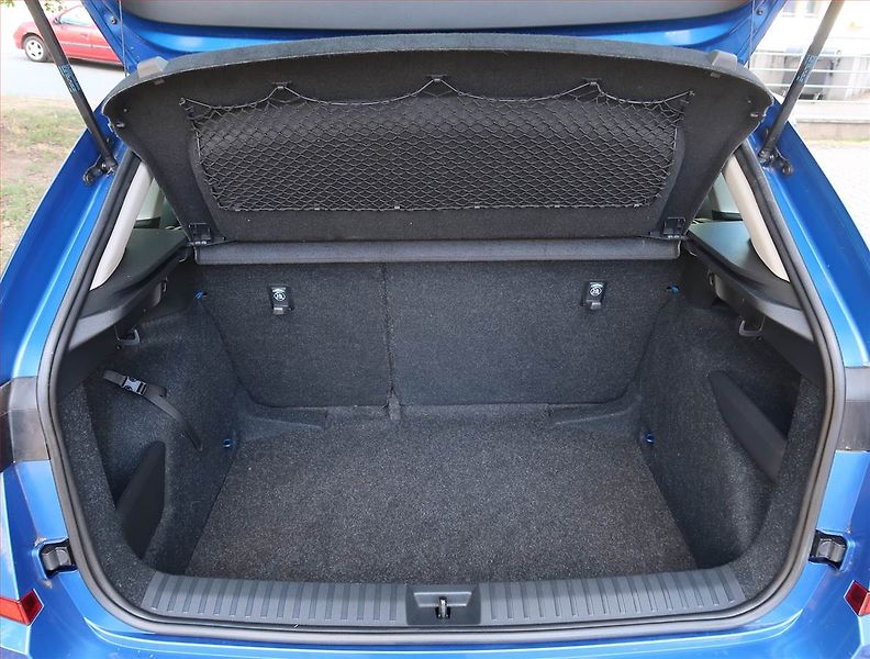 Škoda Kamiq (2022) 1.0 TSI, Serv.kniha, Tempomat - fotka 13 z 19