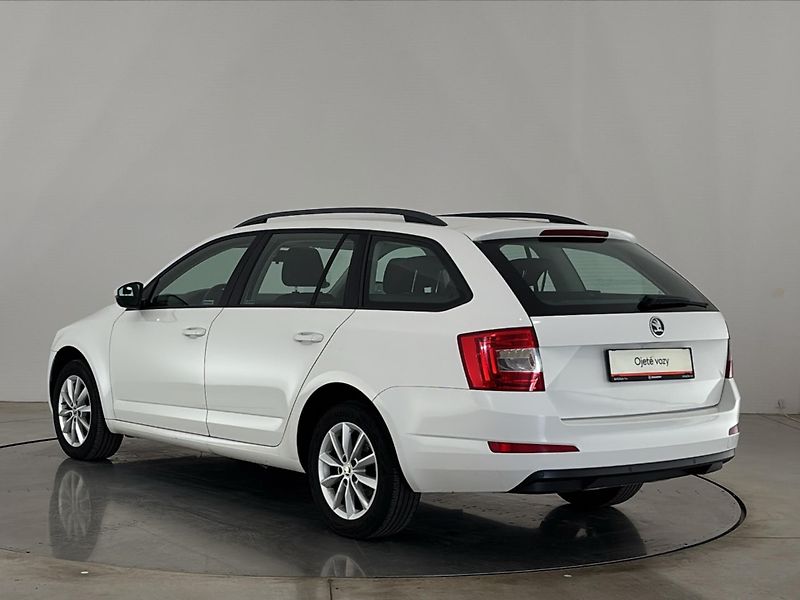 Škoda Octavia Ambition - fotka 15 z 28