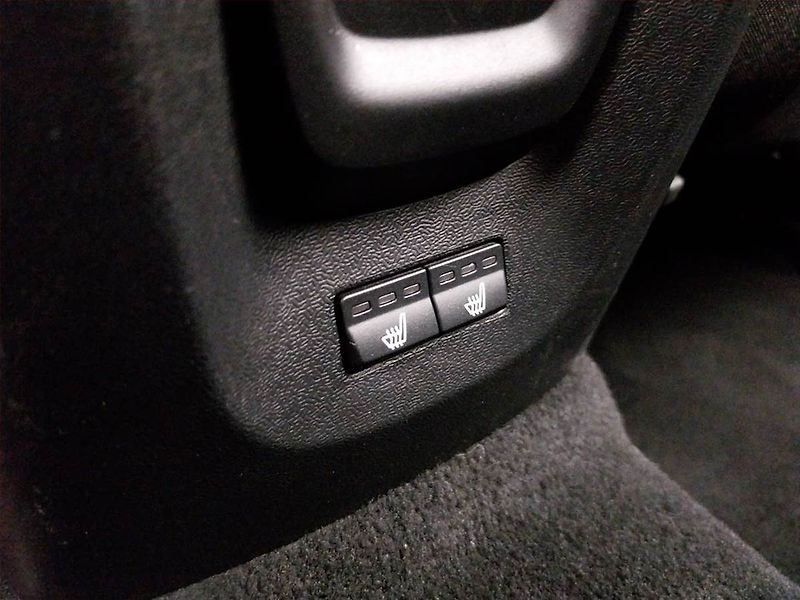 Volvo V40 (2019) 2.0 D3, Automat, Serv.kniha - fotka 16 z 21