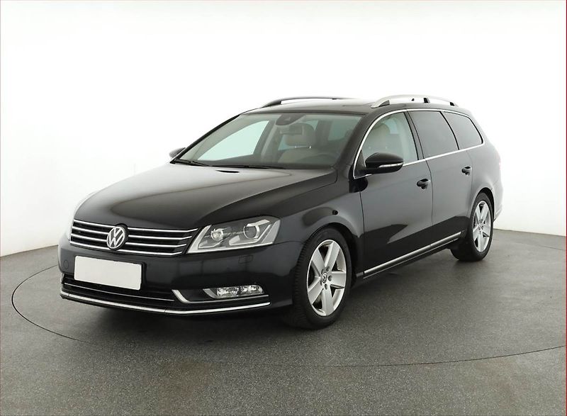 Volkswagen Passat (2012) Highline 3.6 V6, 4X4, Automat - fotka 2 z 17