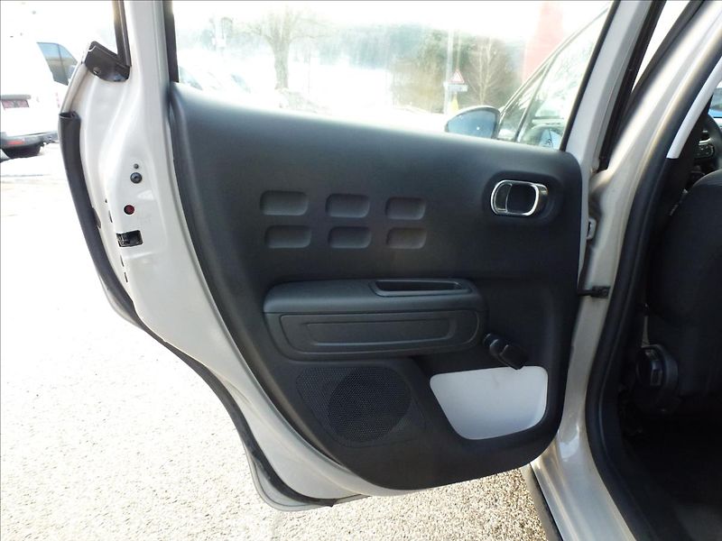 Citroën C3 1,2 PureTech Záruka 10/2028 - fotka 17 z 44