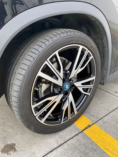 BMW iX1 (2023) SPORT 30, + zimní sada kol - fotka 6 z 27