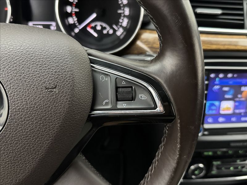 Škoda Superb 2,0 125kW L&K VÝHŘEV TAŽNÉ ČR - fotka 12 z 45