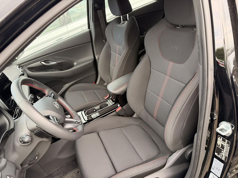Hyundai i30 1,5 T-GDI DCT MHEV N LINE,DPH - fotka 6 z 17