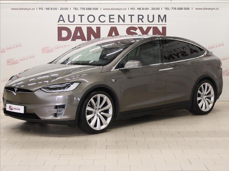 Tesla Model X 0,0 DUAL 90kWh 386KW TOP STAV - fotka 1 z 39
