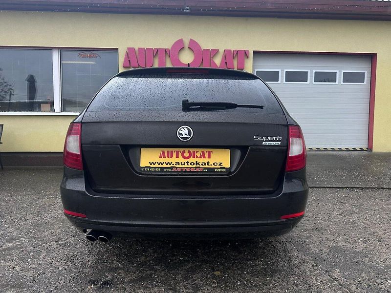 Škoda Superb (2011) 2.0TDi VýhřevSedadel/Serv.Knih - fotka 4 z 25