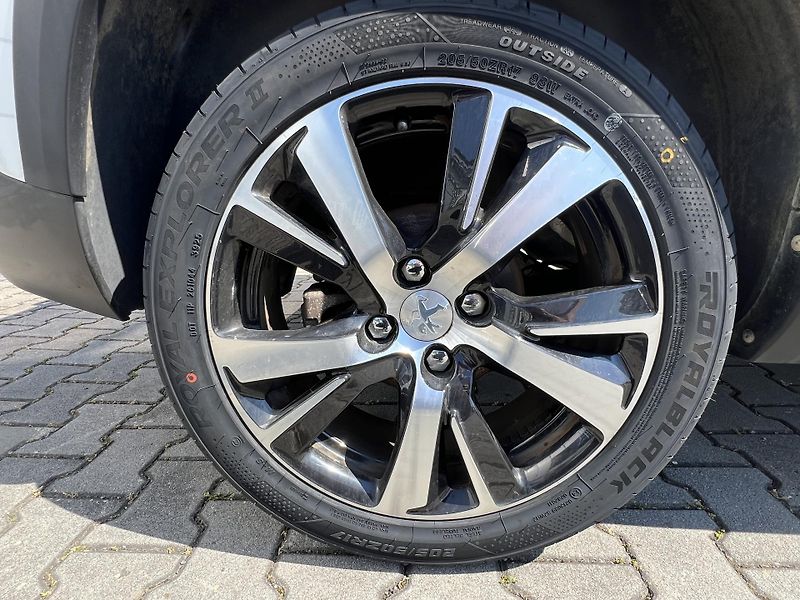 Peugeot 2008 (2019) 1.5 BlueHDi - fotka 10 z 40