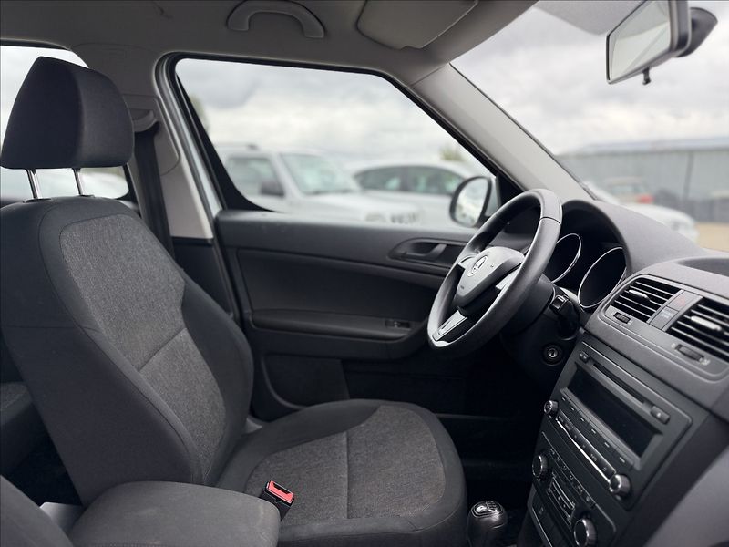 Škoda Yeti 1,2 TSI 77kW KLIMA TAŽNÉ - fotka 21 z 22