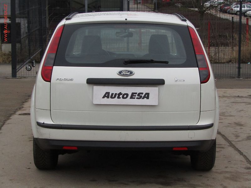 Ford Focus (2006) 1.6 TDCi, ČR, AC, temp - fotka 5 z 16