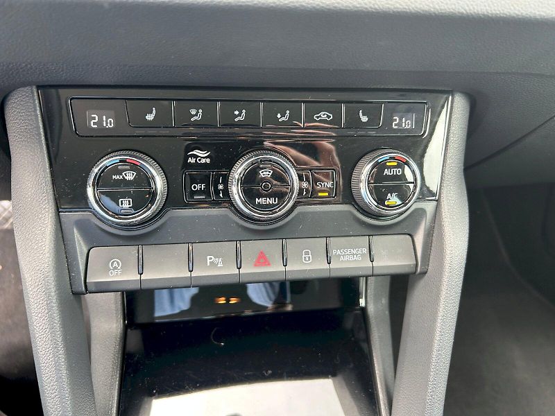 Škoda Karoq (2024) SEL TS 110/1.5 A7F - fotka 27 z 33