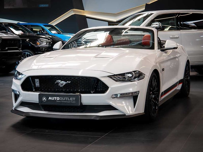 Ford Mustang (2019) 5.0 GT Premium Convertible - fotka 2 z 31