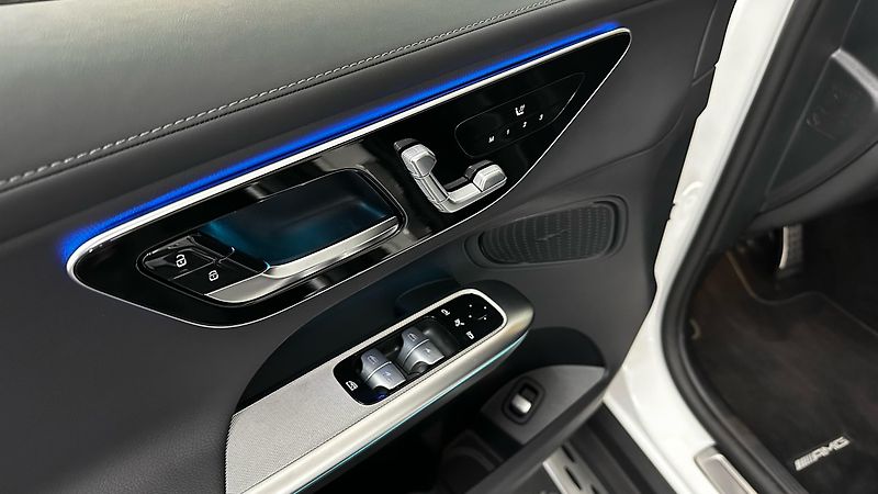 Mercedes-Benz GLC ZÁRUKA / TOP STAV  - fotka 29 z 48