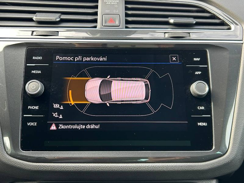 Volkswagen Tiguan (2022) 2.0 TDI 110 kW DSG tažné LED - fotka 14 z 34