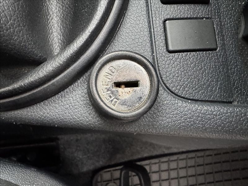 Škoda Fabia 1,4 i 16V 63kW DPH 1.maj ČR - fotka 26 z 47
