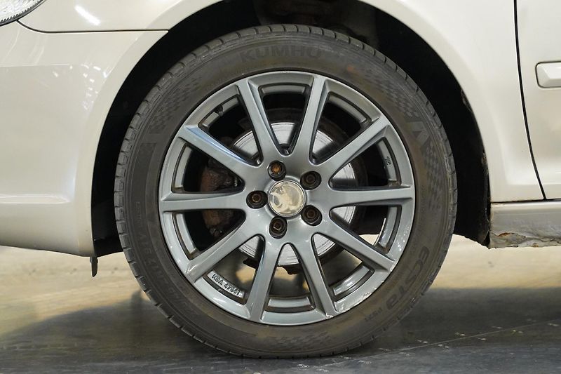 Škoda Octavia - fotka 10 z 24