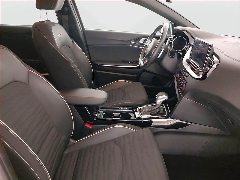 Kia Pro_Ceed (2024) GT-Line 1.5 T-GDI MHEV - fotka 9 z 25
