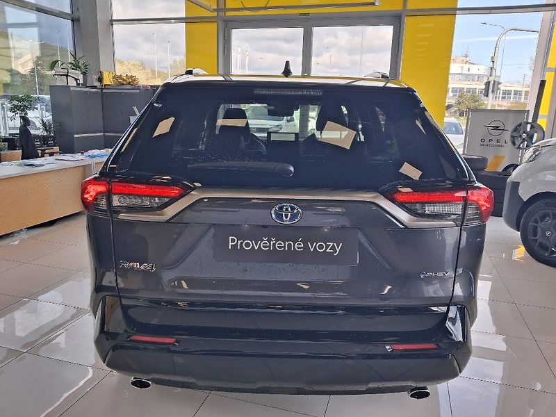 Toyota RAV4 2.5 136kW PHEV 2025 - fotka 6 z 16