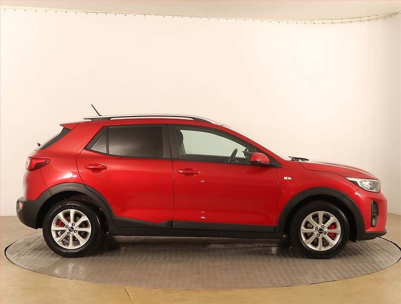 Kia Stonic (2021) 1.2 DPI, Serv.kniha - fotka 6 z 16