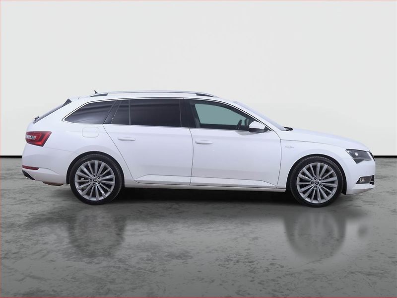 Škoda Superb (2016) Laurin&Klement 2.0 TSI - fotka 6 z 30
