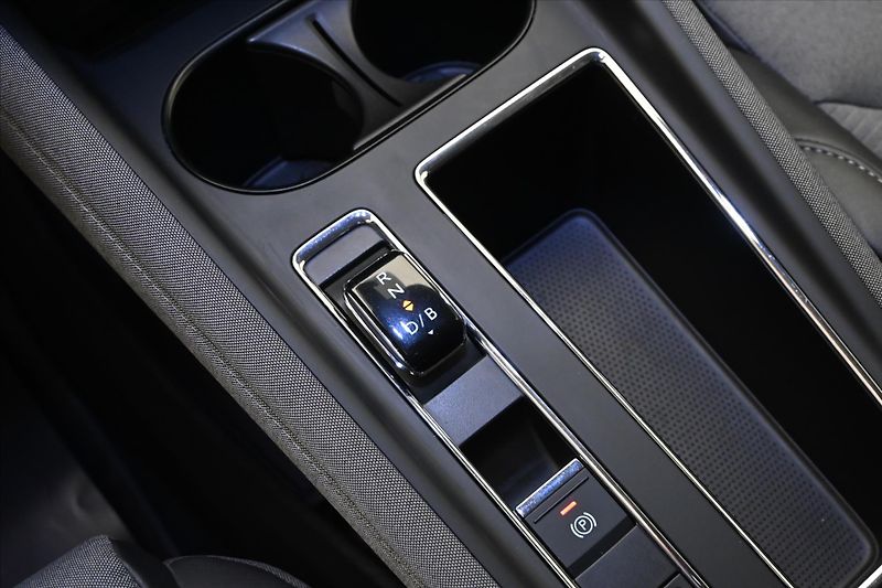 Škoda Enyaq iV 80 150kW SoH 94,5% Záruka a - fotka 23 z 32