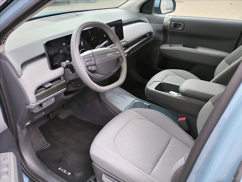 Kia EV3 0,0 4x2 EARTH  PŘEDVÁDĚCÍ - fotka 6 z 8