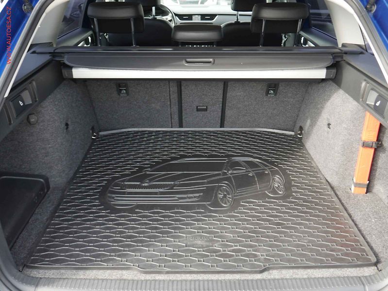 Škoda Octavia (2015) 2.0 TDi 4x4, DSG, xenon, navi - fotka 7 z 18