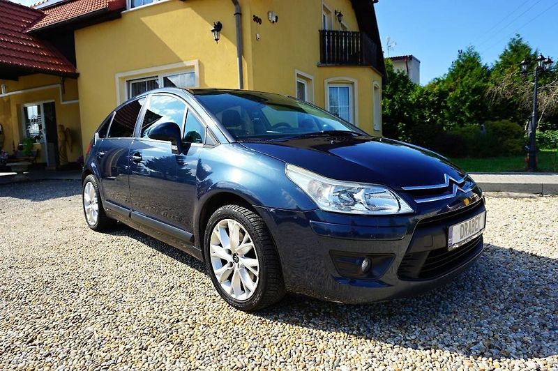 Citroën C4 (2008) 2,0 HDI 16V 100 kW - fotka 1 z 26