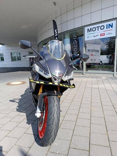 Aprilia RS 660 (2025) Venom Yellow + 4roky záruka - fotka 2 z 11