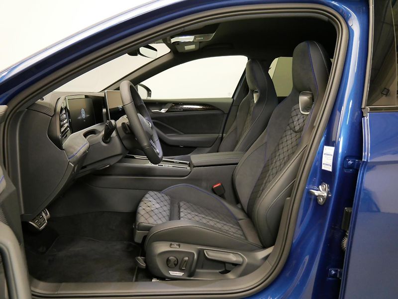 Volkswagen Passat - fotka 6 z 25