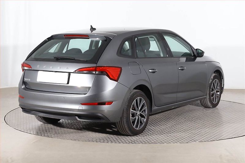 Škoda Scala (2023) Selection 1.5 TSI - fotka 5 z 25