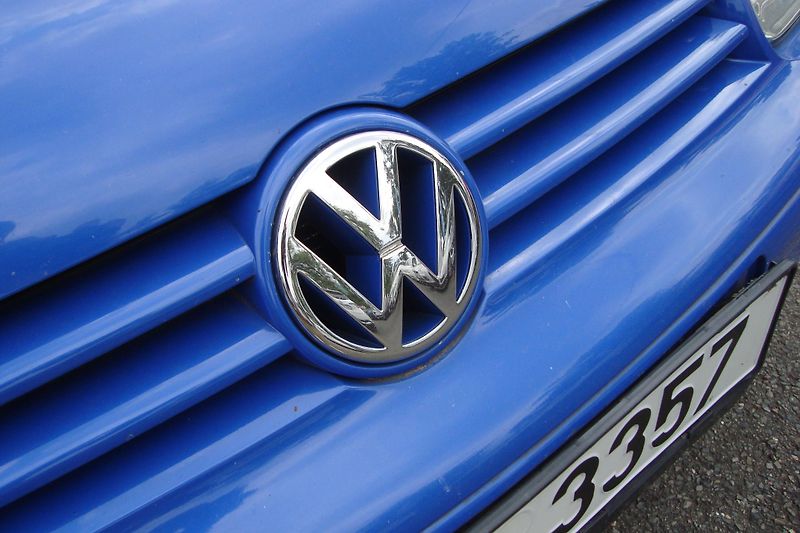 Volkswagen Golf (1998) 1.9 TDi,81 kw - fotka 9 z 35