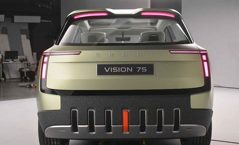 Koncepční vůz Škoda Vision 7S jako předobraz velké rodinné Škody