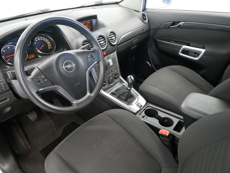 Opel Antara - fotka 13 z 22