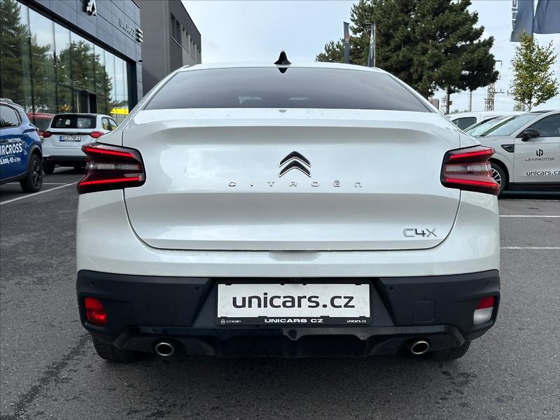 Citroën C4 X 1,2 PureTech  Shine EAT8 - fotka 5 z 28