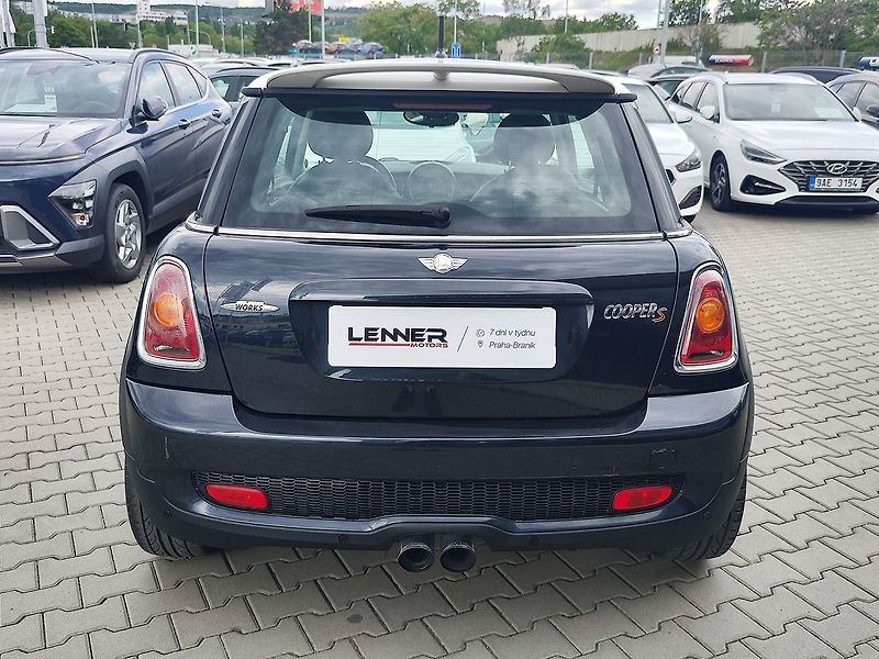 Mini Cooper S 1.6/141kW John Cooper Works - fotka 6 z 25