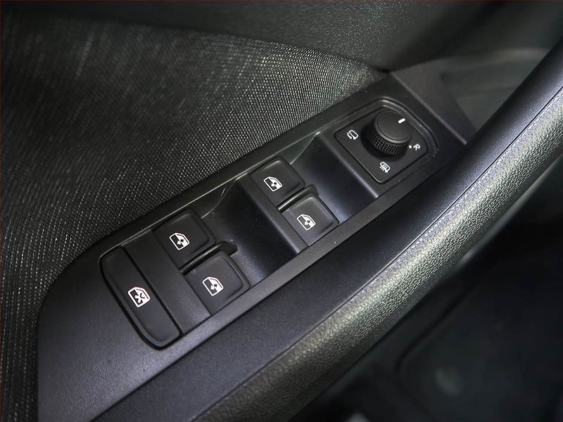 Škoda Scala (2025) 1.0 TSI, Top Selection - fotka 16 z 16
